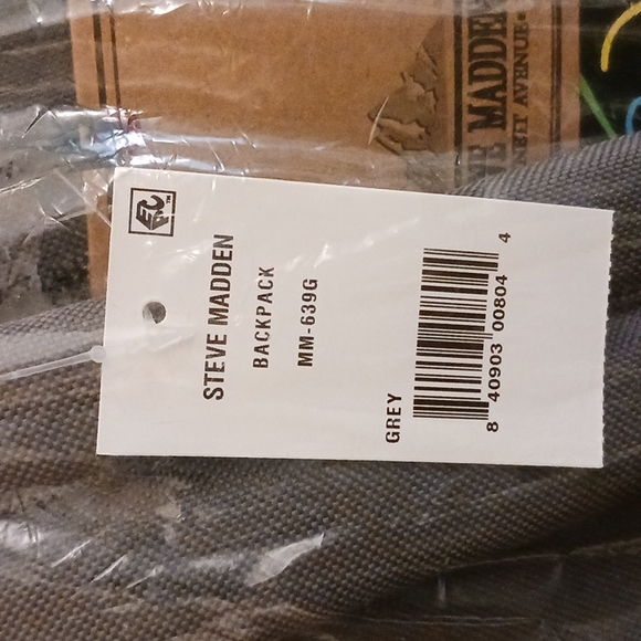 Back pack - Picture 4 of 4